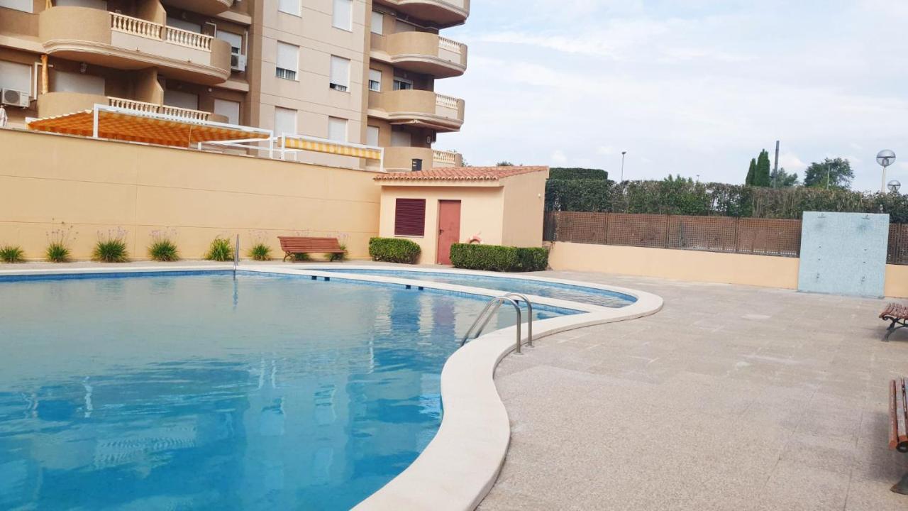 Global Properties, Atico Con Vistas En La Playa De Canet كانيت ذي بيرينغير المظهر الخارجي الصورة