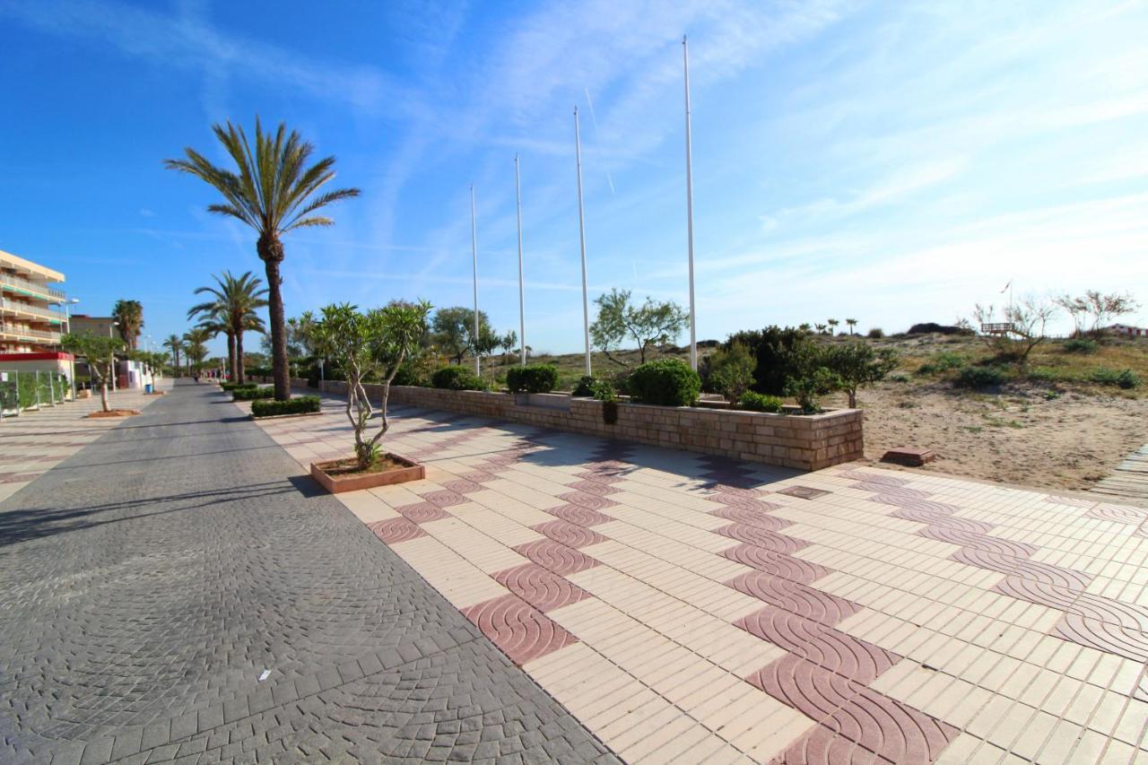 Global Properties, Atico Con Vistas En La Playa De Canet كانيت ذي بيرينغير المظهر الخارجي الصورة